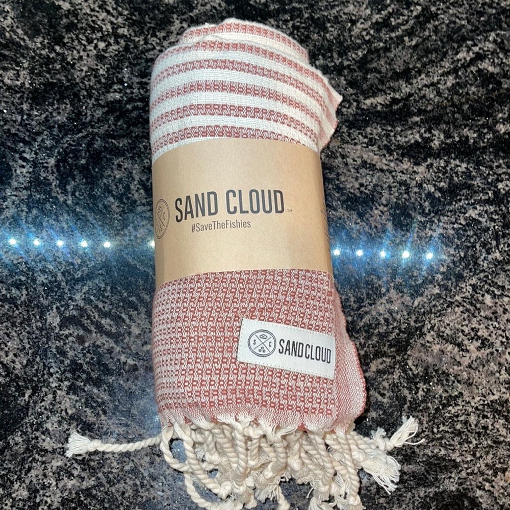 Sand Cloud Burgundy Shores Club BNWT